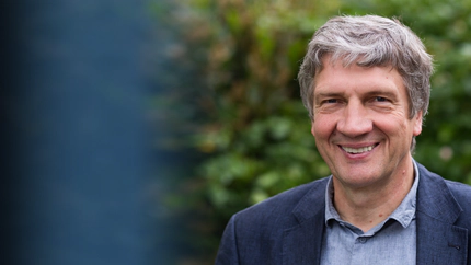 How Does the Molecular Machine That Drives Energy Conversion in the Cell Membrane Work? Cover